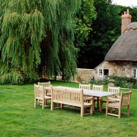 Afton Thatch: Beautiful Thatched Family Cottage فريشووتر المظهر الخارجي الصورة