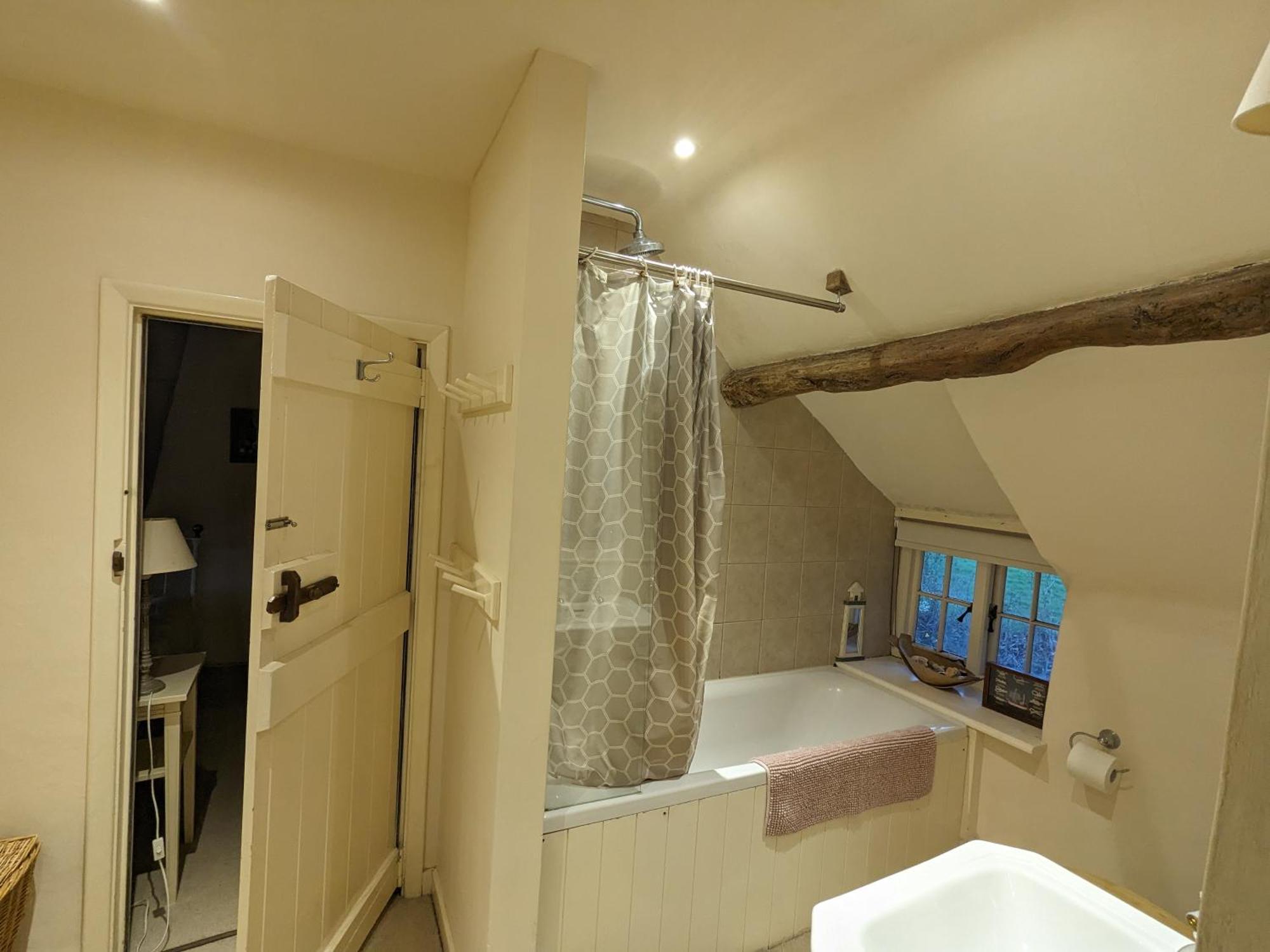 Afton Thatch: Beautiful Thatched Family Cottage فريشووتر المظهر الخارجي الصورة